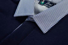 Carica l&#39;immagine nel visualizzatore di Gallery, POLO Piquet Blu Navy collo a righe bianche e blu
